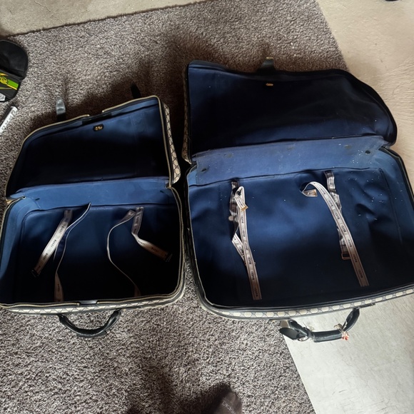 Vintage Gucci luggage set - Picture 6 of 8